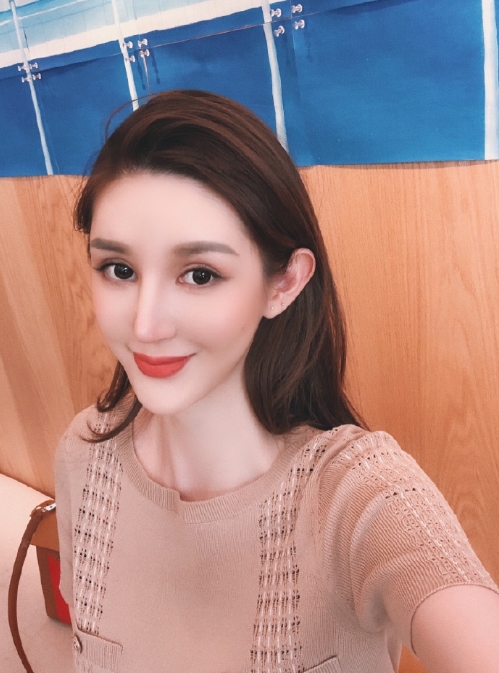 张婉婷的第一张照片--厦门中老年相亲网