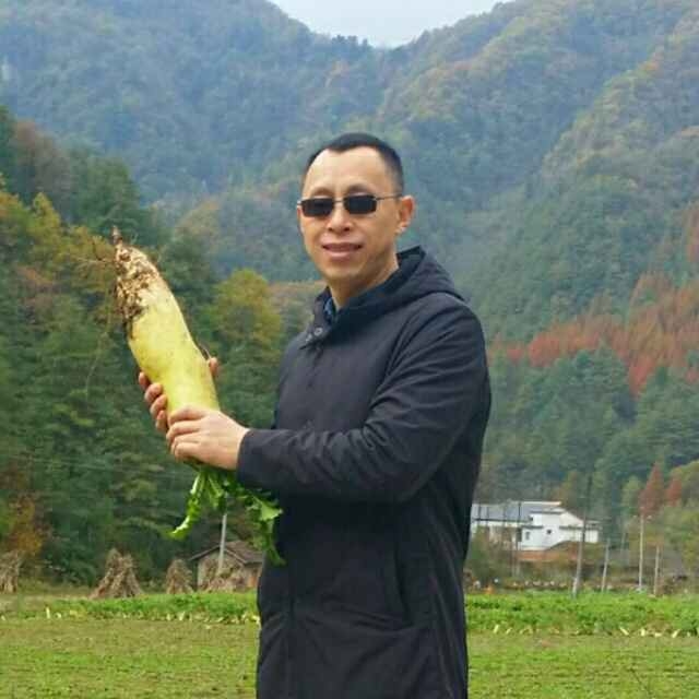 墨迹男的第一张照片--厦门中老年相亲网