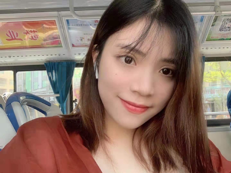小眼睛的第一张照片--厦门中老年相亲网