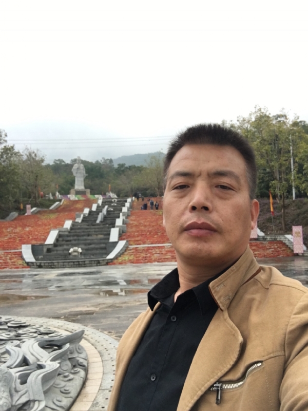 开心的松鼠的第一张照片--厦门中老年相亲网