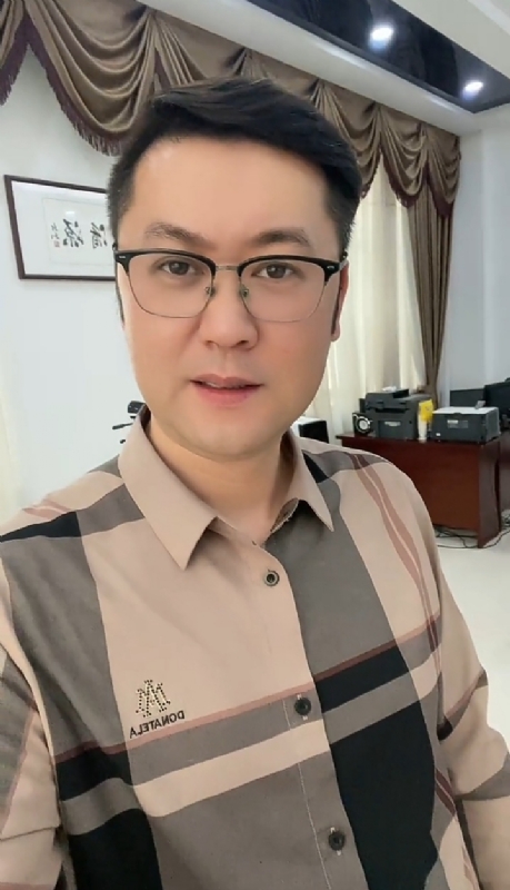 勤勉的第一张照片--厦门中老年相亲网